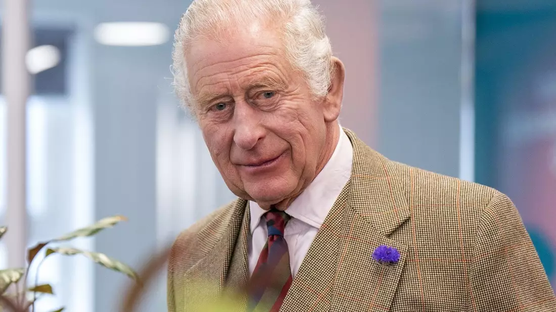 Muss sich einer Prostata-OP unterziehen:  König Charles III. ist in London. - Bild: Jane Barlow/PA Wire/dpa