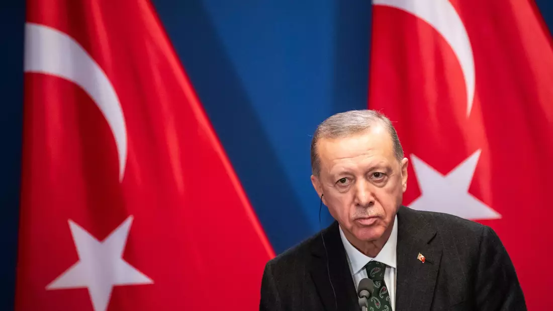 Der türkische Präsident Recep Tayyip Erdogan stimmt dem Nato-Beitritt Schwedens zu. - Bild: Marton Monus/dpa