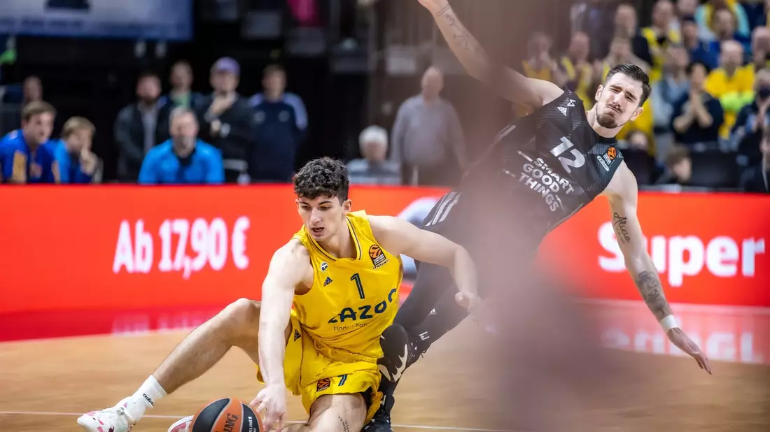 Kam gegen Belgrad auf 17 Punkte für Alba Berlin: Gabriele Procida (l). - Bild: Andreas Gora/dpa/Archivbild