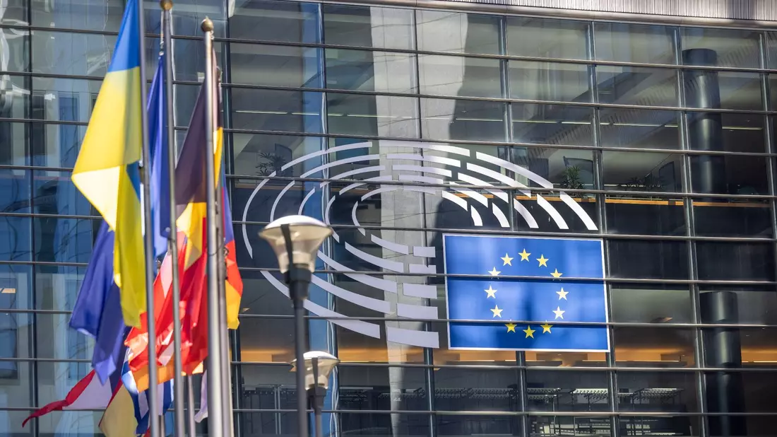 Erstmals dürfen in Deutschland bei Europawahlen auch Minderjährige teilnehmen. - Bild: Thomas Banneyer/dpa