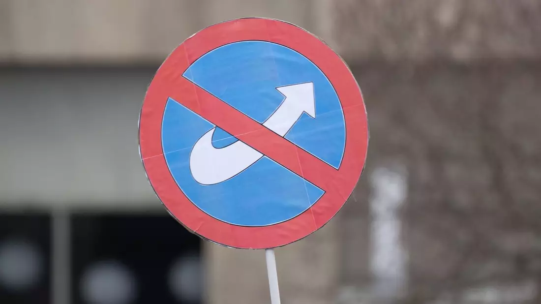 59 Prozent der befragten Wahlberechtigten bewerten ein Verbot bestimmter AfD-Landesverbände als eine «sehr gute Idee» oder eine «eher gute Idee». - Bild: Sebastian Kahnert/dpa