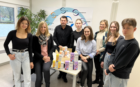 dm versorgt Schulen in ganz Österreich - Foto: dm/HAK 1 über pressetext.de