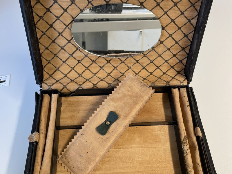 POL-DA: Lorsch: Grüne Schmuckschatulle gefunden/Kripo sucht Eigentümer - Foto: presseportal.de