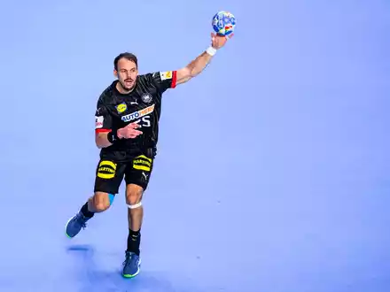 Kai Häfner wird dem DHB-Team im Halbfinale gegen Dänemark fehlen. - Foto: Tom Weller/dpa