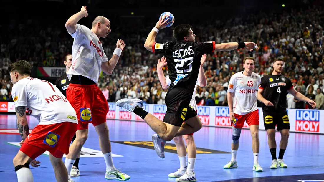 Jungstar Renars Uscins ist schon jetzt ein Führungsspieler im deutschen Team.  - Bild: Tom Weller/dpa