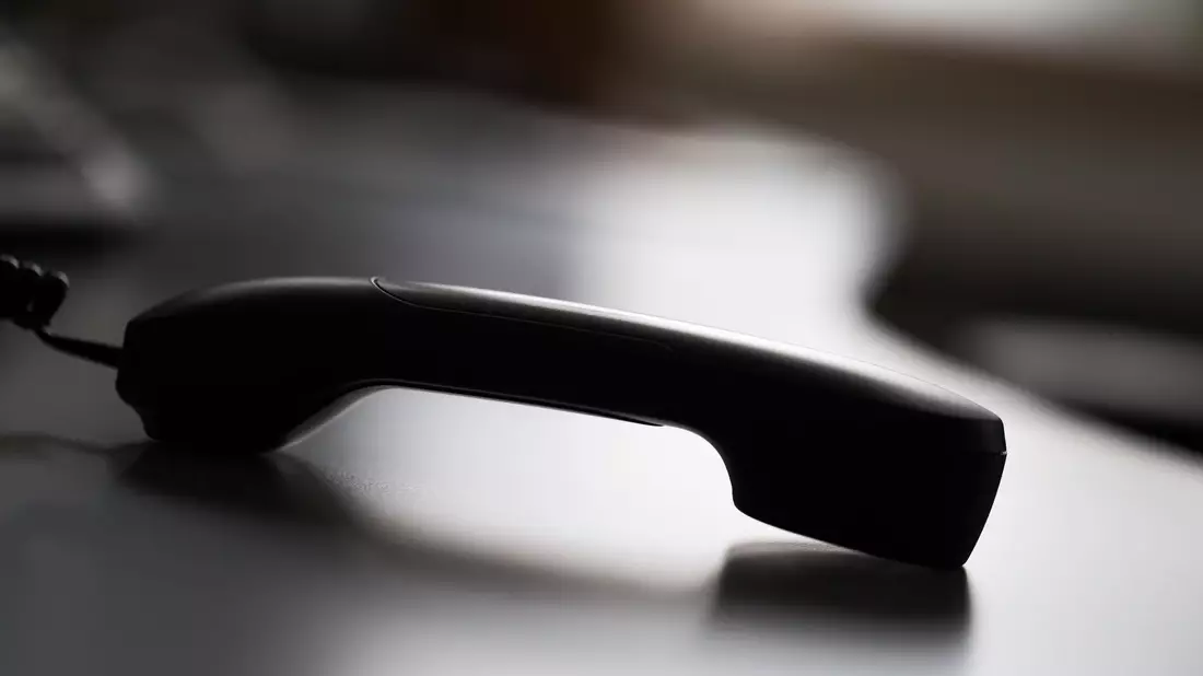 Unsere heutigen Telefone gehen auch auf Philipp Reis zurück. - Bild: Rolf Vennenbernd/dpa