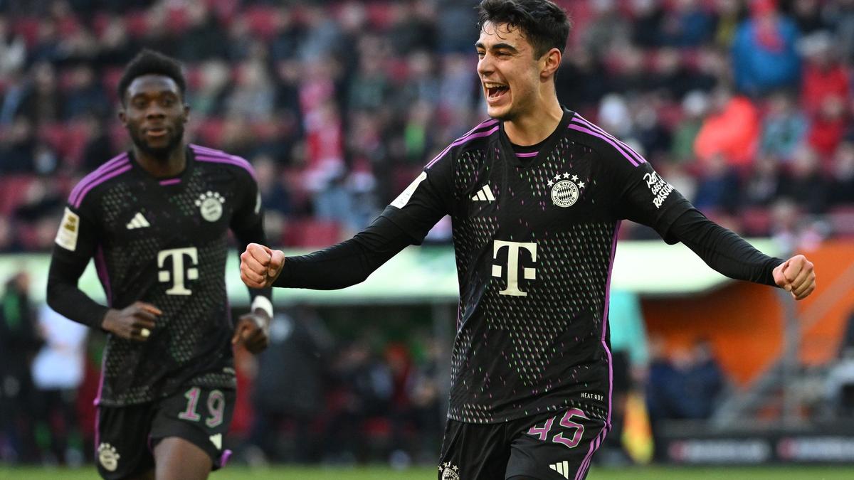 Wird verletzt ausgewechselt: Kingsley Coman. - Foto: Sven Hoppe/dpa