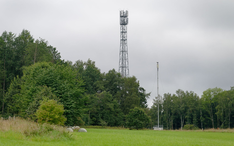 Im Oktober 2023 gab es nach Angaben der Bundesnetzagentur auf 2,5 Prozent der FlÀche Deutschlands 4G-Funklöcher. - Foto: Henning Kaiser/dpa Im Oktober 2023 gab es nach Angaben der Bundesnetzagentur auf 2,5 Prozent der FlÀche Deutschlands 4G-Funklöcher. - Foto: Henning Kaiser/dpa