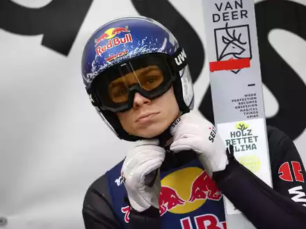 Will mit dem Team aufs Podium: Skispringer Andreas Wellinger. - Foto: Erwin Scheriau/APA/dpa