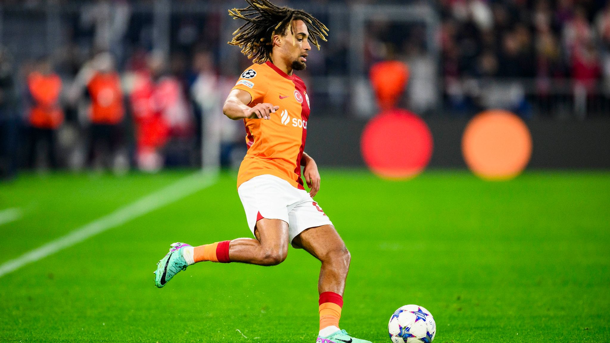 Der Franzose Sacha Boey hat beim FC Bayern bis zum Sommer 2028 unterschrieben. - Foto: Tom Weller/dpa