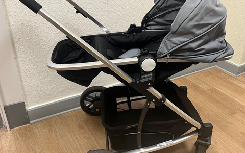 POL-NI: aufgefundener Kinderwagen - Foto: presseportal.de