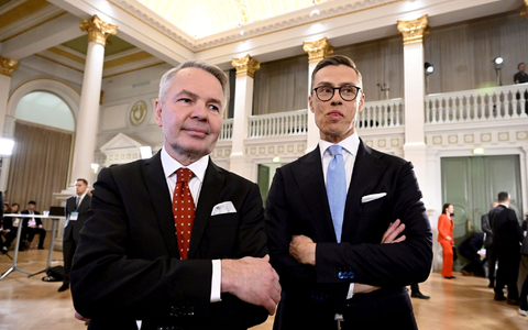 Die PrÀsidentschaftskandidaten Alexander Stubb (r) und Pekka Haavisto im Rathaus von Helsinki. - Foto: Markku Ulander/Lehtikuva/AP/dpa Die PrÀsidentschaftskandidaten Alexander Stubb (r) und Pekka Haavisto im Rathaus von Helsinki. - Foto: Markku Ulander/Lehtikuva/AP/dpa