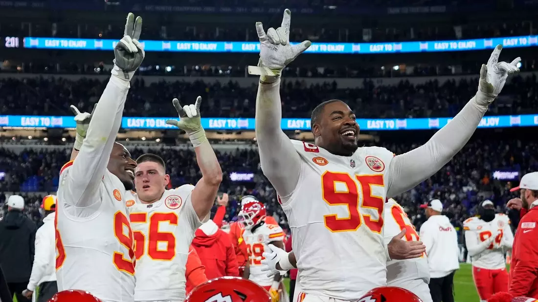 Chris Jones (95) feiert den Sieg seiner Kansas City Chiefs gegen die Baltimore Ravens. - Bild: Matt Slocum/AP/dpa
