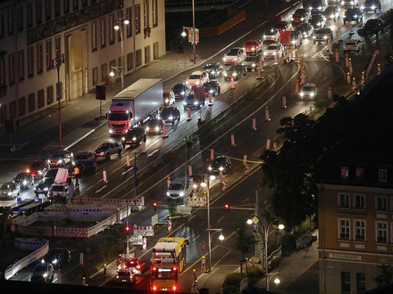 Feierabendverkehr (Archiv) - Foto: über dts Nachrichtenagentur