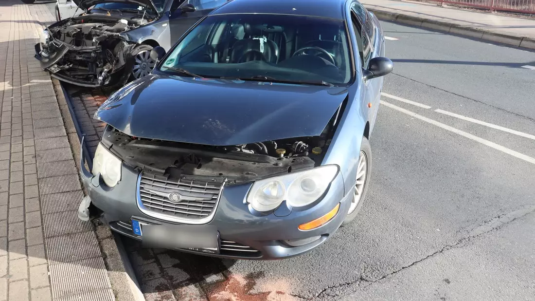 POL-HF: BMW-Fahrerin bei Unfall verletzt- Vorfahrt missachtet - Bild: presseportal.de