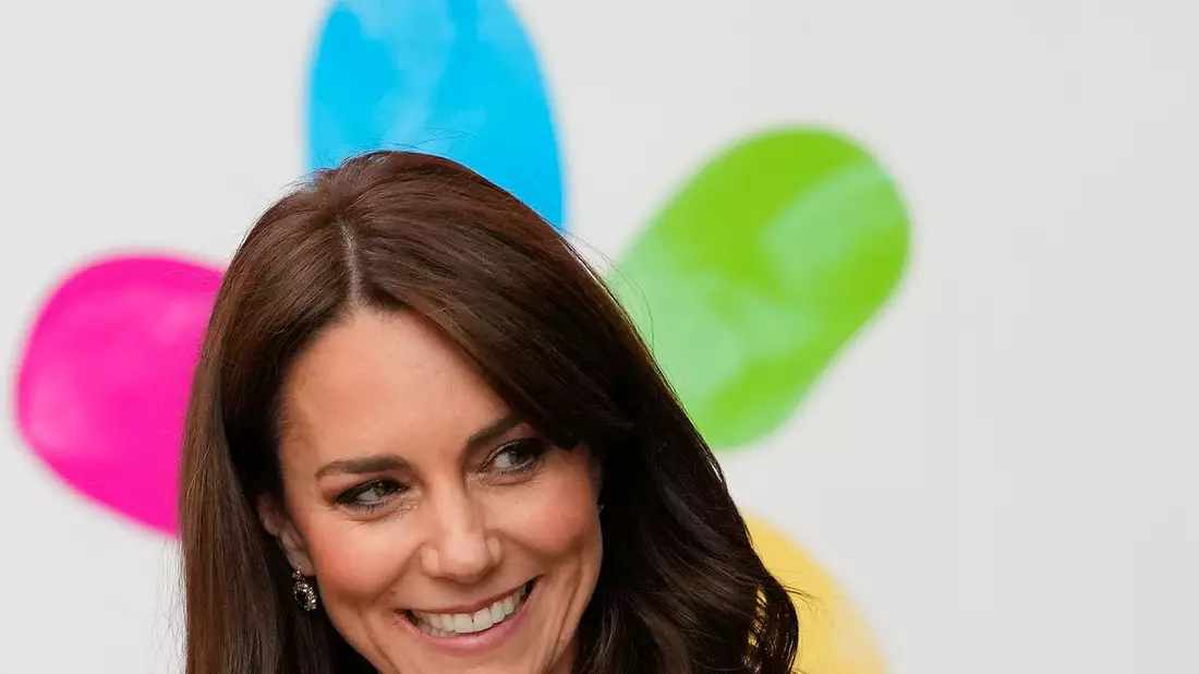 Prinzessin Kate bekommt Chemotherapie, wie sie in einer Videobotschaft sagt. - Bild: Kirsty Wigglesworth/AP
