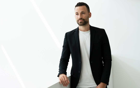 Online-Business nebenberuflich aufbauen? - Patrick Hofer von der Vinnit-X GmbH erklÀrt, wie das funktioniert und worauf es zu achten gilt - Foto: presseportal.de Online-Business nebenberuflich aufbauen? - Patrick Hofer von der Vinnit-X GmbH erklÀrt, wie das funktioniert und worauf es zu achten gilt - Foto: presseportal.de