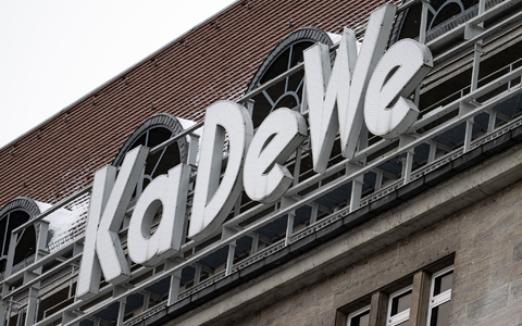 Das berühmte Kaufhaus des Westens in Berlin. - Foto: Fabian Sommer/dpa