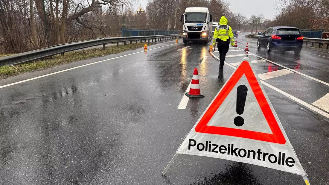 POL-GF: Verfahren nach Verkehrskontrollen - Bild: presseportal.de