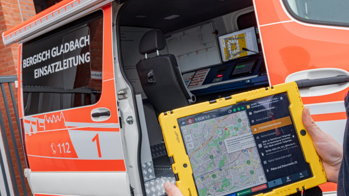 FW-GL: Feuerwehr Bergisch Gladbach erhält digitale Unterstützung im Einsatzdienst - Foto: presseportal.de