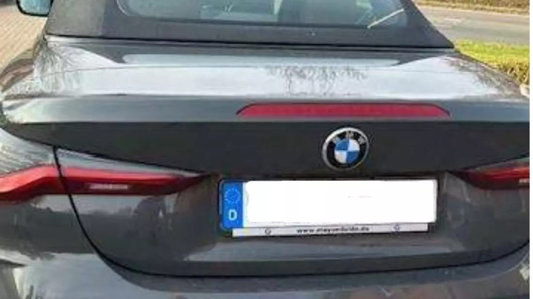 POL-SE: Halstenbek - Nach Verkehrsunfallflucht auf Parkplatz eines Lebensmittelmarktes erhofft die Polizei sich Zeugenhinweise - Bild: presseportal.de