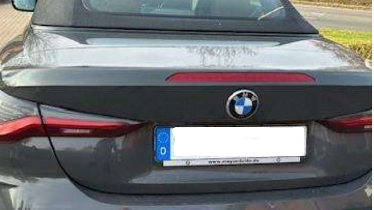 POL-SE: Halstenbek - Nach Verkehrsunfallflucht auf Parkplatz eines Lebensmittelmarktes erhofft die Polizei sich Zeugenhinweise - Foto: presseportal.de