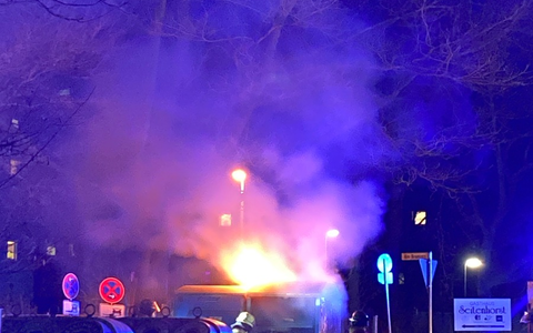 POL-DU: Bissingheim: Brennender Altkleidercontainer - Zeugen gesucht - Foto: presseportal.de