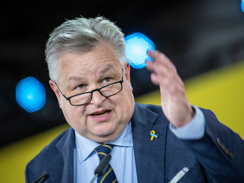 «UNRWA droht, ein schwarzes Loch zu werden. Seine Struktur ist fehleranfällig und überholt», sagt FDP-Fraktionsvize Michael Link. - Foto: Michael Kappeler/dpa