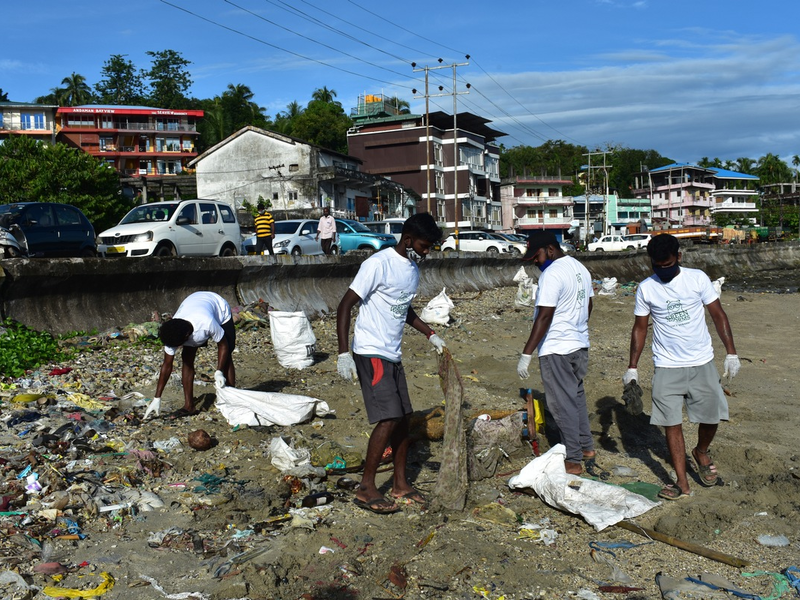 Systemfehler Plastikverpackung: ein veganer Schokoriegel macht Ärger - Foto: presseportal.de