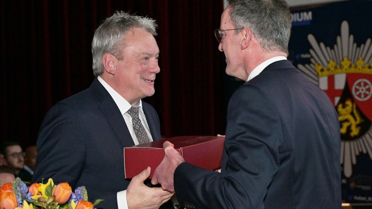 POL-PPWP: Offizielle Amtseinführung des neuen Behördenleiters des Polizeipräsidiums Westpfalz - Foto: presseportal.de