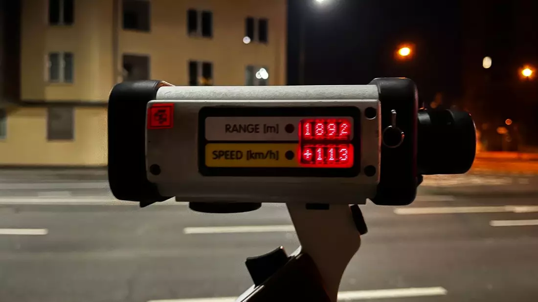 POL-D: Bilk - Mit 113 Stundenkilometern auf der Mecumstraße unterwegs - Verantwortungsloser Düsseldorfer fährt alkoholisiert zu schnell - Führerschein sichergestellt - Strafanzeige gefertigt - Bild: presseportal.de