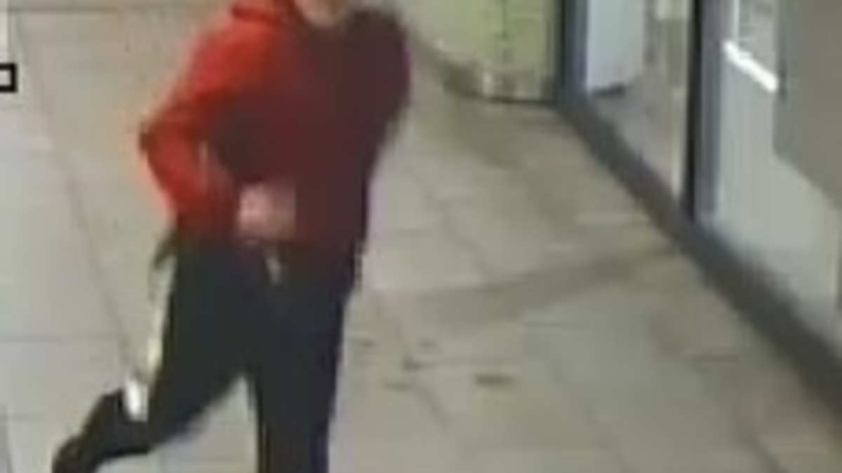 POL-H: Öffentlichkeitsfahndung: Unbekannte verletzen 32-Jährigen in Hannovers Innenstadt - Wer kann Hinweise zu den beiden Männern geben? - Foto: presseportal.de