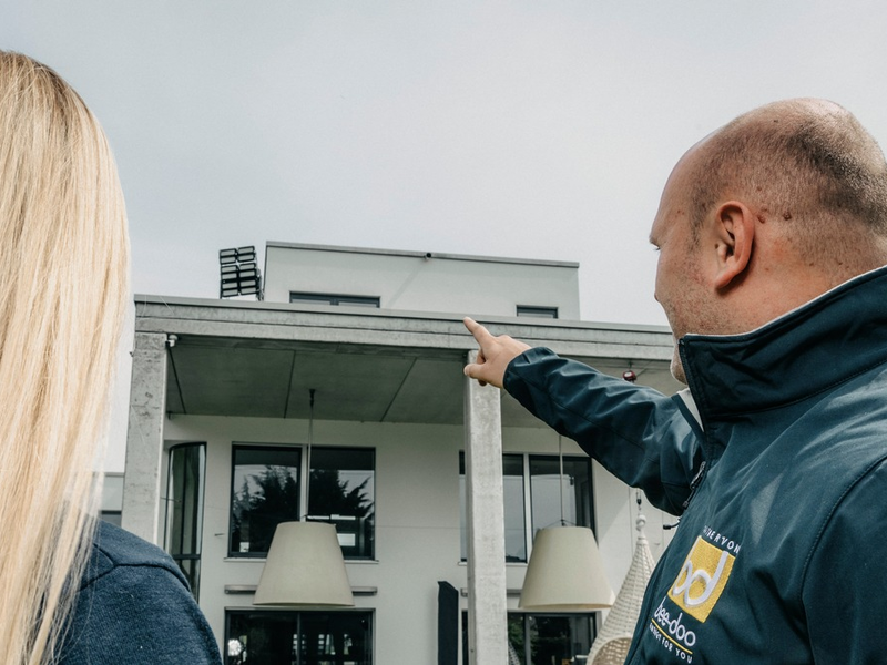 Michèl Duhme von der bee-doo GmbH: So profitieren Eigentümer und Unternehmen in der aktuellen Energiekrise von einer Photovoltaikanlage - Foto: presseportal.de