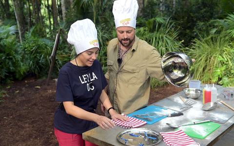 Bei ihrer Dschungelprüfung bewährten sich Leyla Lahouar und Felix von Jascheroff als Gedächtniskünstler. - Foto: Stefan Thoyah/RTL/dpa