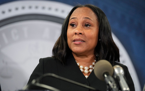 StaatsanwÀltin Fani Willis wird nicht von dem laufenden Wahlbetrugsverfahren gegen Donald Trump abgezogen. - Foto: John Bazemore/AP/dpa StaatsanwÀltin Fani Willis wird nicht von dem laufenden Wahlbetrugsverfahren gegen Donald Trump abgezogen. - Foto: John Bazemore/AP/dpa