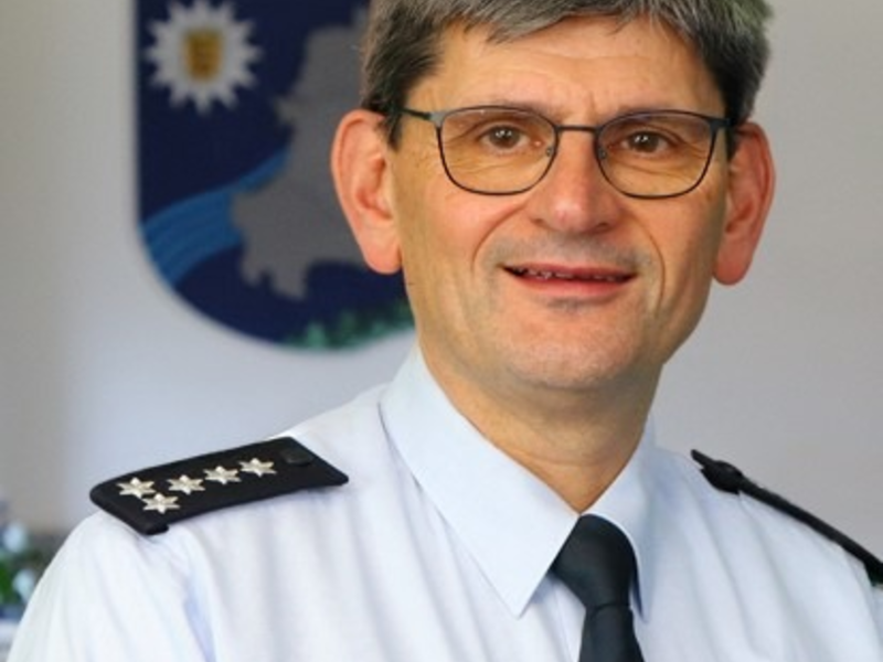 POL-Pforzheim: (PF/Enzkreis) Pforzheim/Mühlacker - Julian Walch wird Leiter des Polizeireviers Pforzheim-Süd - Karlheinz Lachstädter wechselt zur Hochschule für Polizei - Achim Strobel übernimmt das Revier Mühlacker - Foto: presseportal.de
