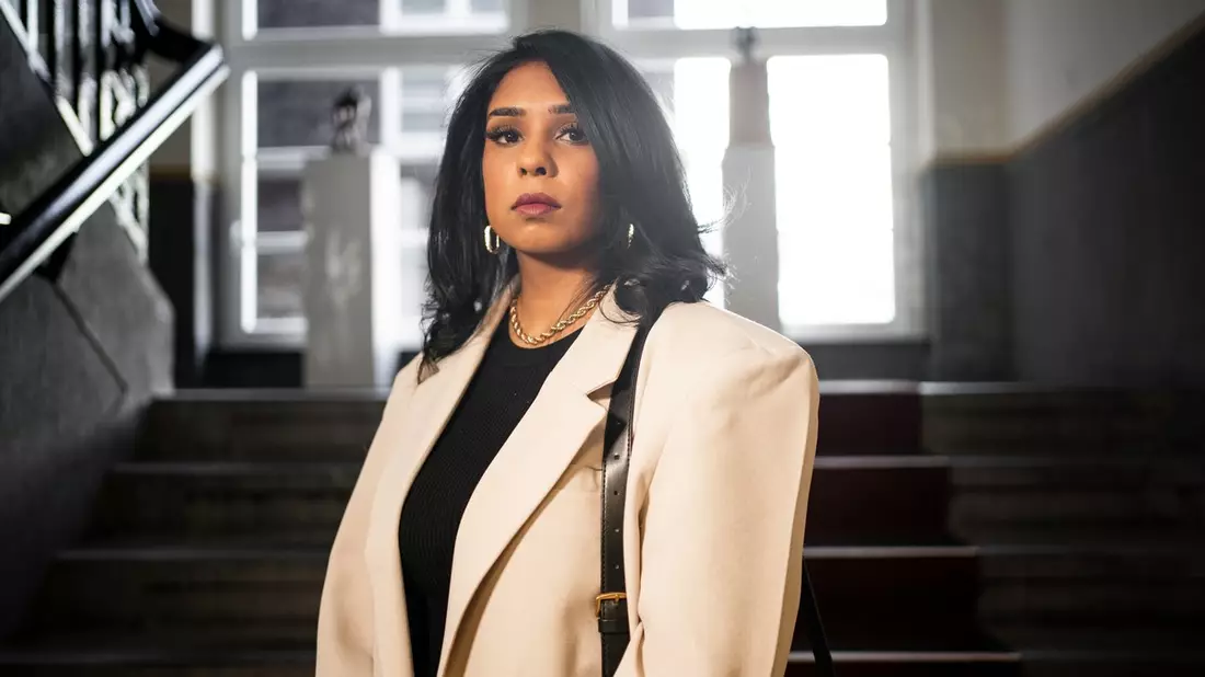 Endlich Vollzeit-Kosmetikerin: Banu Suntharalingam von Beautyholic erklärt, wie man sein Studio skaliert, um Vollzeit seinen Traum zu leben - Bild: presseportal.de