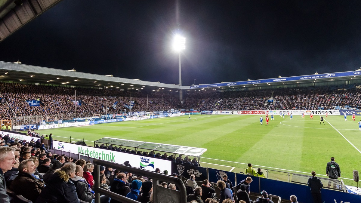 Neuaufträge: Stölting reinigt Vonovia Ruhrstadion des VfL Bochum und die ZAG-Arena in Hannover - Foto: presseportal.de