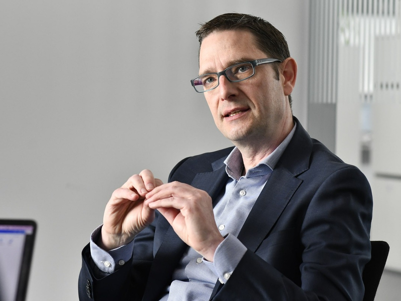 Staffelstabübergabe bei der BMW Bank GmbH: Torsten Matheis ist neuer Geschäftsführer für den Bereich Kunde, Marken, Vertrieb - Foto: presseportal.de