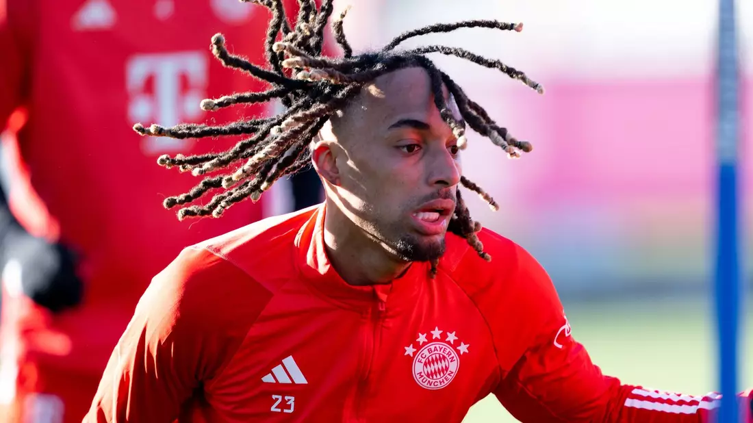 Bayern Münchens Neuzugang Sacha Boey war mit 30 Millionen der teuerste Transfer des Winters. - Bild: Sven Hoppe/dpa