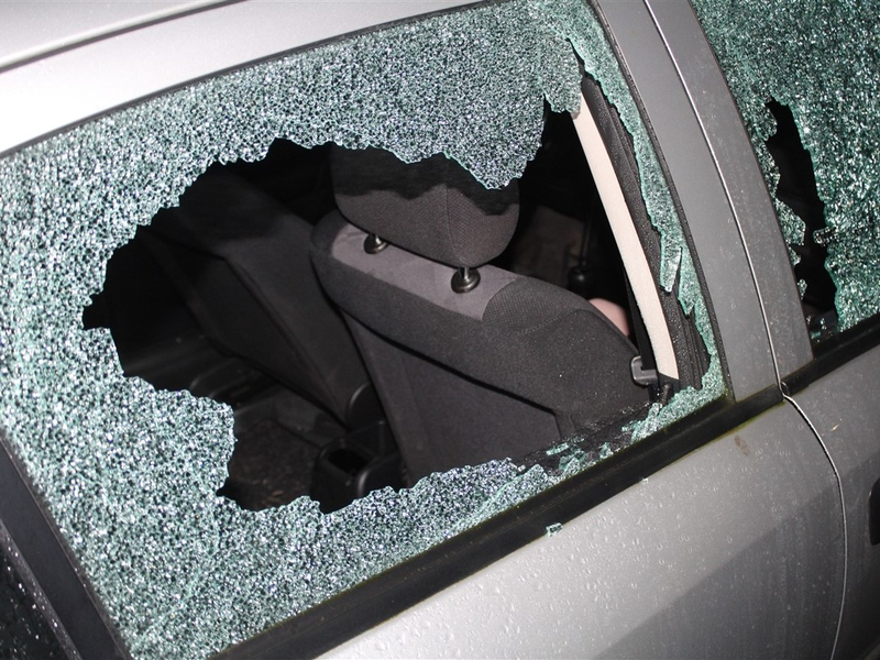 POL-VIE: Viersen: Scheiben an Autos eingeschlagen - Foto: presseportal.de