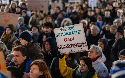 ARD-DeutschlandTREND: Große Mehrheit der Deutschen unterstützt Anliegen der Demonstrationen gegen Rechtsextremismus - Foto: presseportal.de