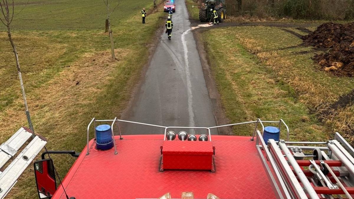 FW-Schermbeck: Ölspur - Foto: presseportal.de