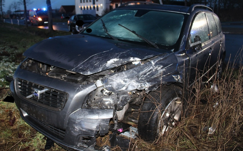 POL-MI: Zwei Verletzte bei Kreuzungsunfall - Foto: presseportal.de