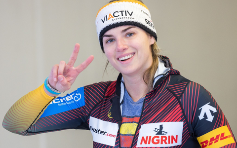 Bobpilotin Kim Kalicki hat mit ihrer Anschieberin Leonie Fiebig den Weltcup im lettischen Sigulda gewonnen. - Foto: Expa/Johann Groder/APA/dpa