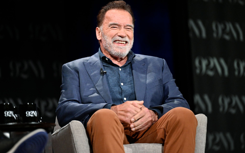 Die Enkelinnen von Arnold Schwarzenegger stehen mit den Tieren für Frühstück an. Es gibt selbstgemachte Kekse. - Foto: Evan Agostini/Invision/AP/dpa