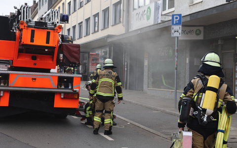 FW-E: Küchenbrand in einem asiatischen Restaurant - keine Verletzten - Foto: presseportal.de
