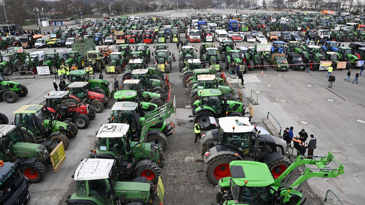 Das Aus für Diesel-Vergünstigungen rief in der Agrar-Branche Proteste hervor. - Foto: Bernd Weißbrod/dpa