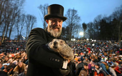 Party-Stimmung in Punxsutawney. - Foto: Barry Reeger/AP/dpa