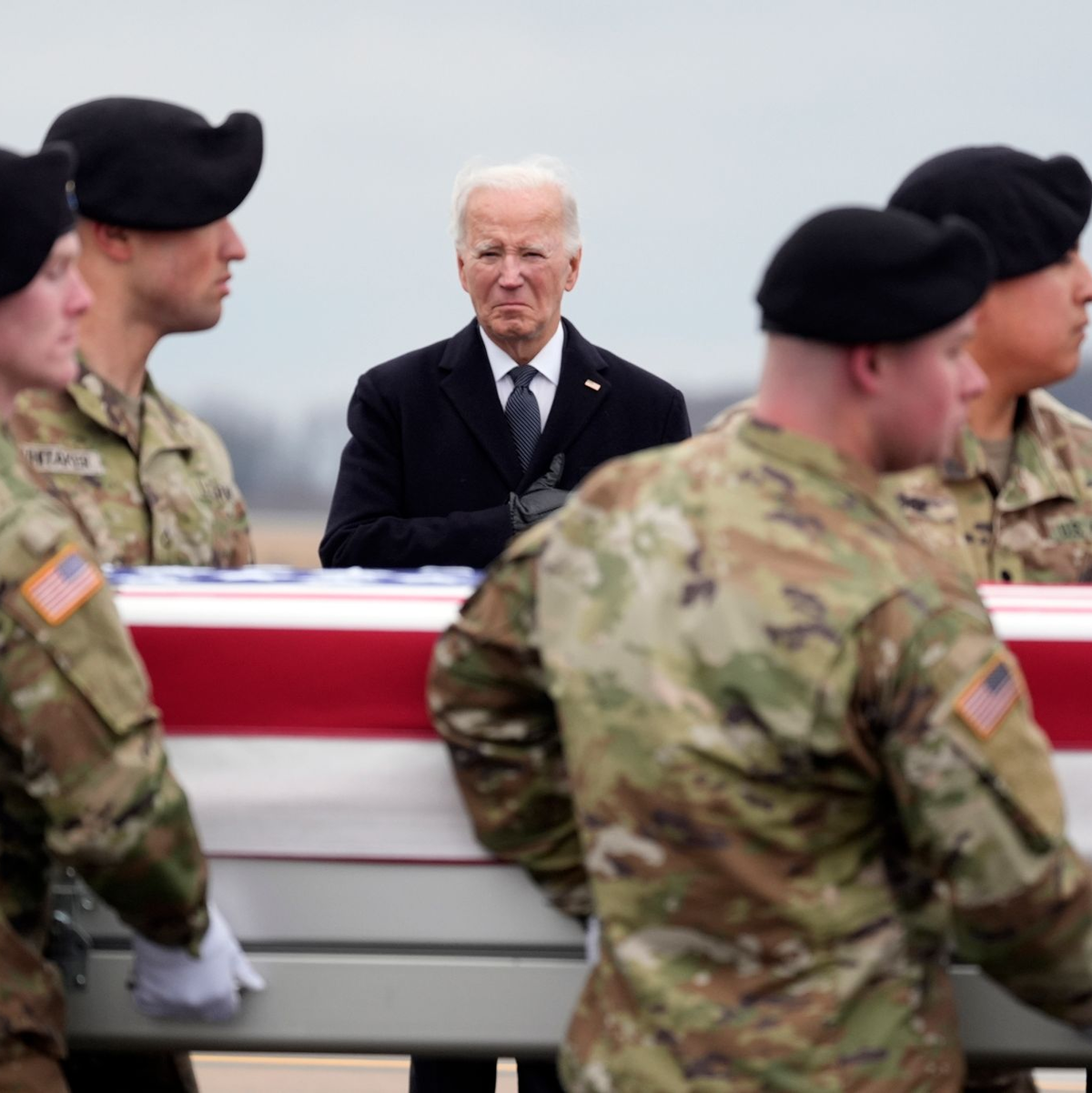 Bei Drohnenangriffen in Jordanien starben drei US-Soldaten. Die USA reagierte laut Medienberichten nun mit Gegenschlägen auf Irak und Syrien. - Foto: Alex Brandon/AP/dpa